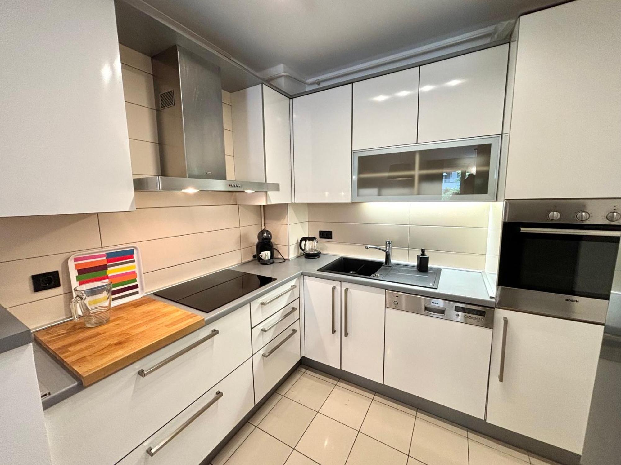 Terrace Bliss Apartment With Free Garage ซาเกร็บ ภายนอก รูปภาพ
